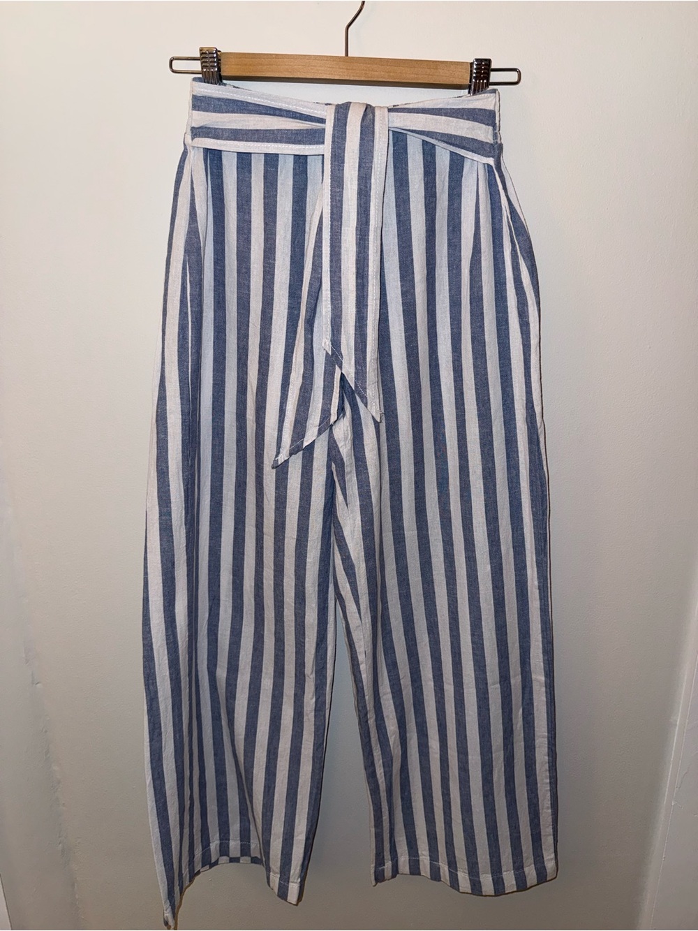 beachlunchlounge Blue and White Striped Tie-Waist Chinos
